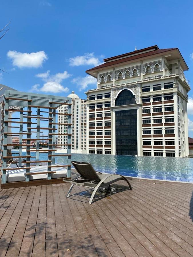 Ferienwohnung Panglima Troika Residensi Kota Bharu Exterior foto